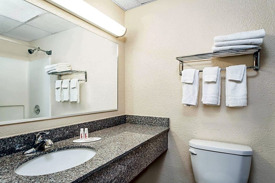 Super 8 by Wyndham Oneonta/Cooperstown