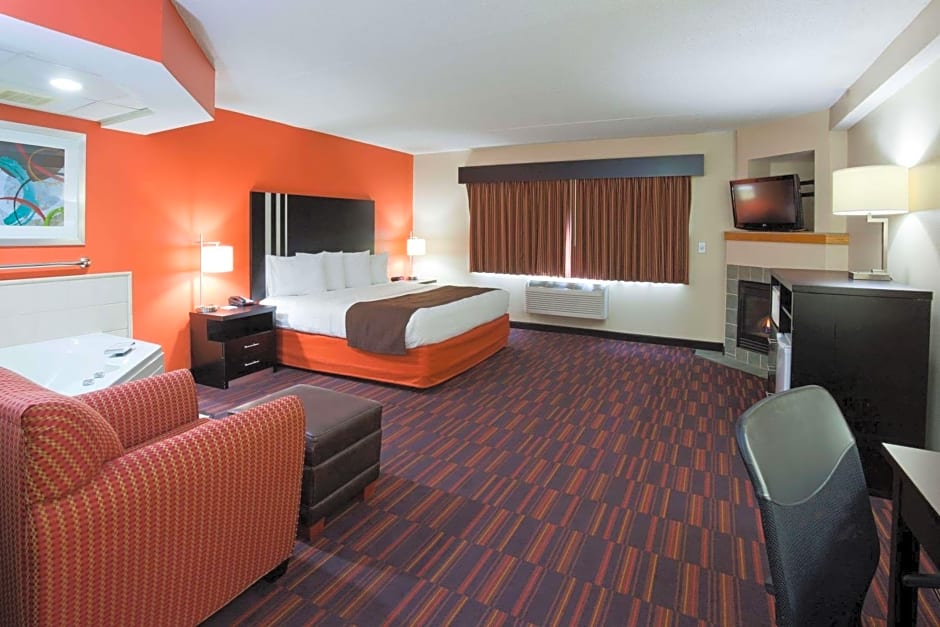 AmericInn by Wyndham Shakopee Near Canterbury Park