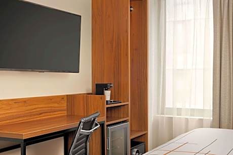 King Room - Non-Smoking