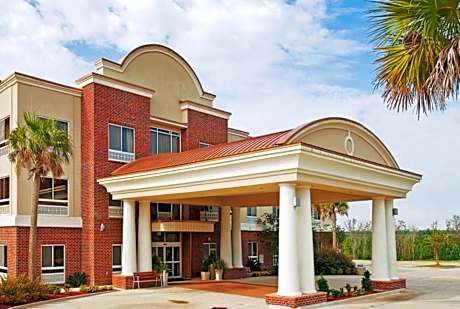 Holiday Inn Express Hotel & Suites Lucedale by IHG