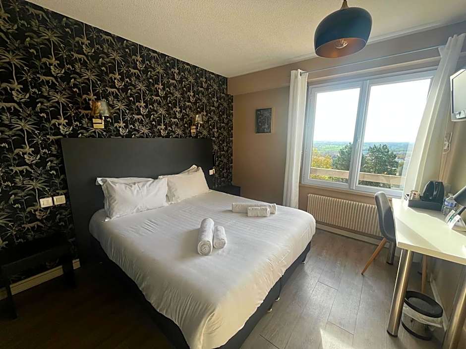 Logis Hôtel de la Bruyere