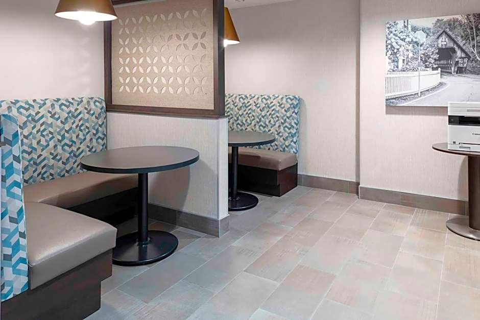 Hampton Inn By Hilton Conyers