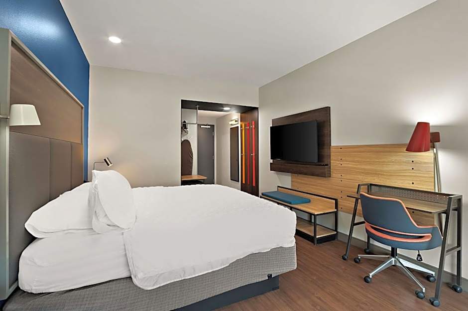 Tru by Hilton Santee