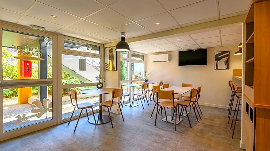 Premiere Classe Versailles - Saint Cyr L'ecole