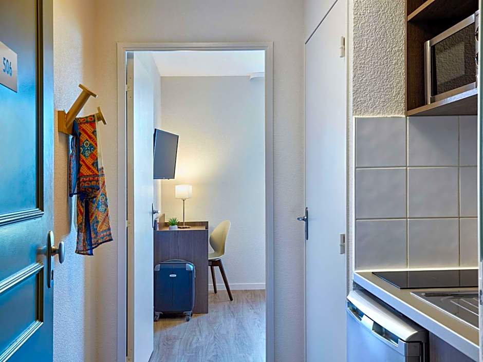 Adagio Access Poitiers Aparthotel