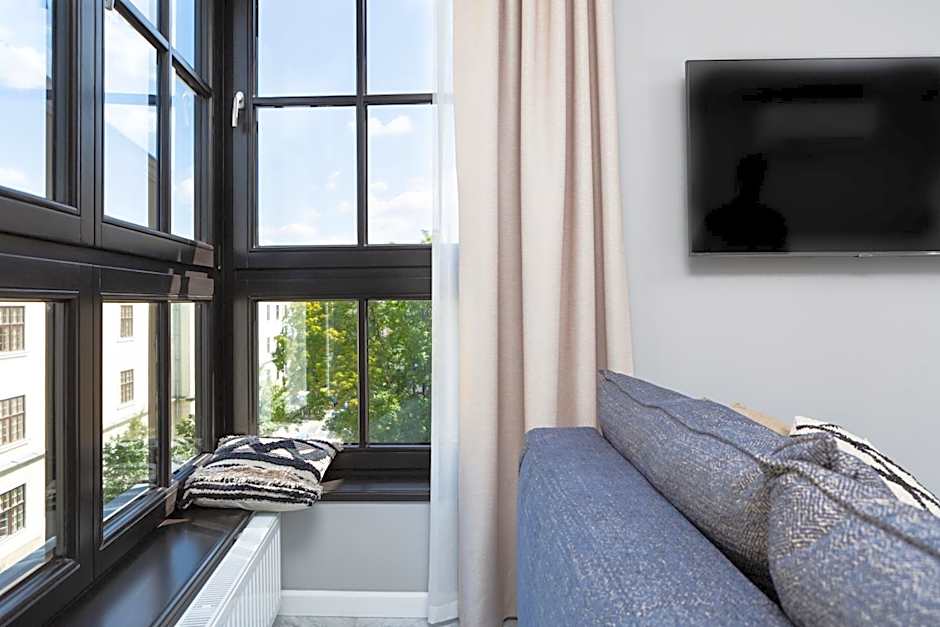 H11 Aparthotel