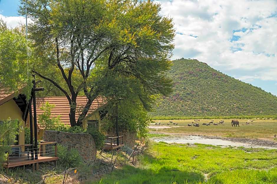 Tau Game Lodge