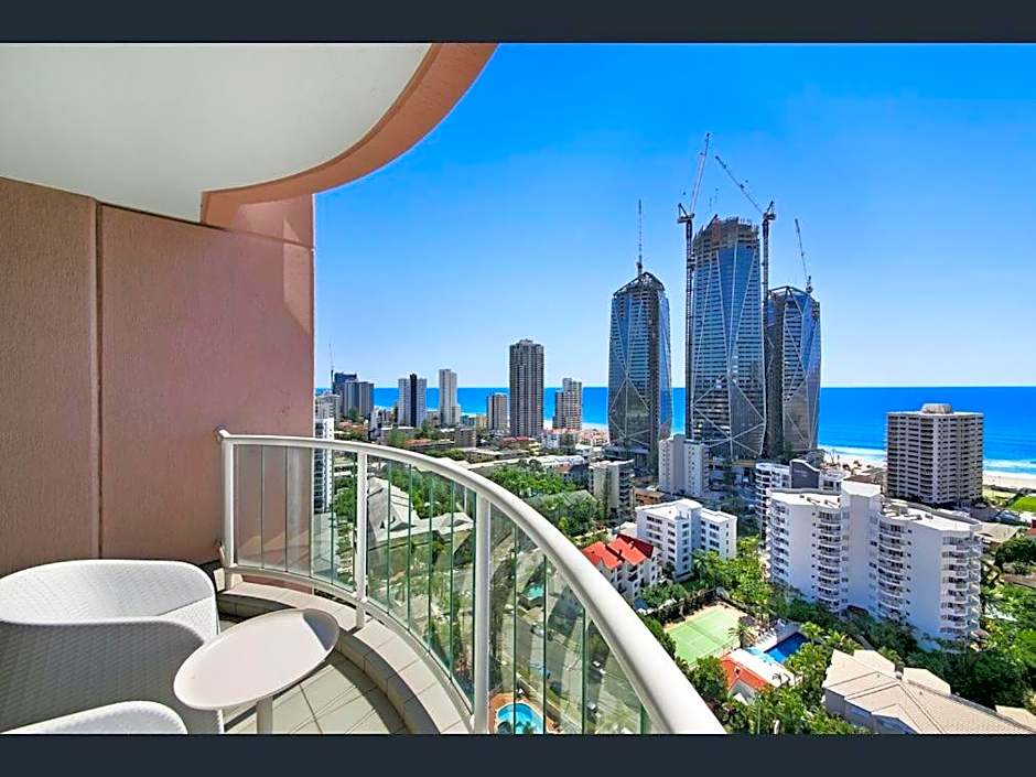 Deluxe Private Apartment and Studio - Ocean Views