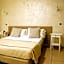 Bee Queen Hotel