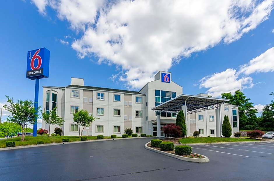 Motel 6-Bristol, VA