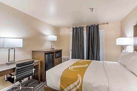 Queen Room - Disability Access/Non Smoking