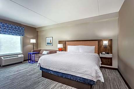 Hampton Inn By Hilton & Suites Kittery