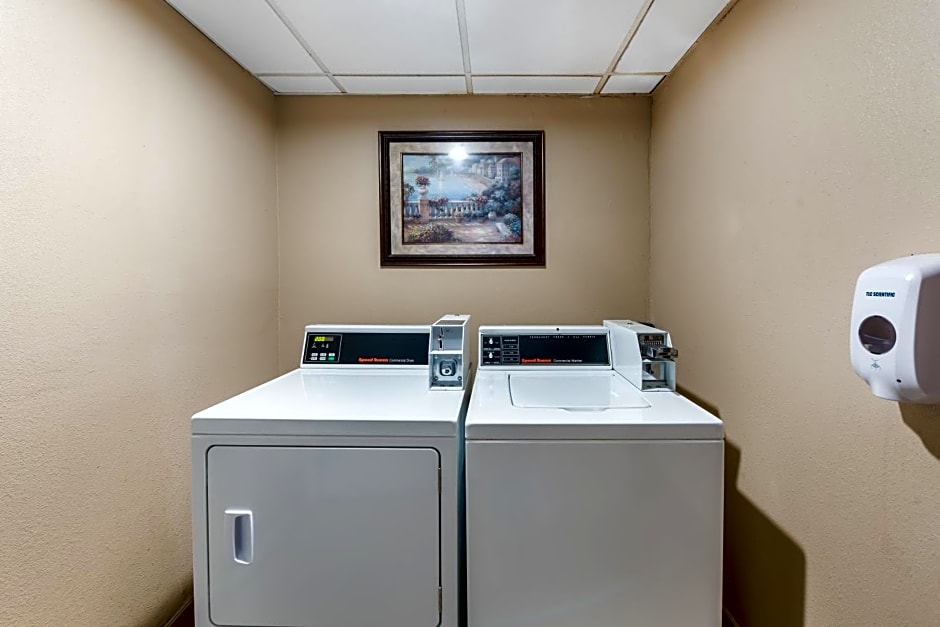 Holiday Inn Express London-I-70 By IHG