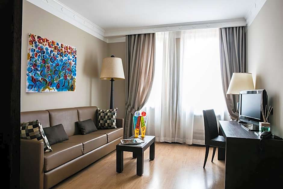 TH Roma - Carpegna Palace