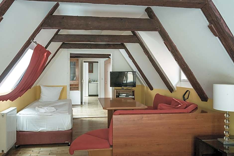 Charles Bridge Hostel & Apartments