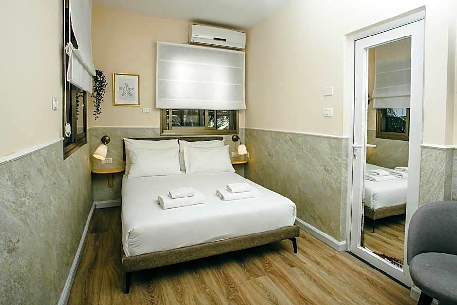 Domus Bat Galim Hotel