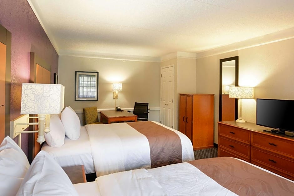 Quality Inn & Suites North Charleston - Ashley Phosphate