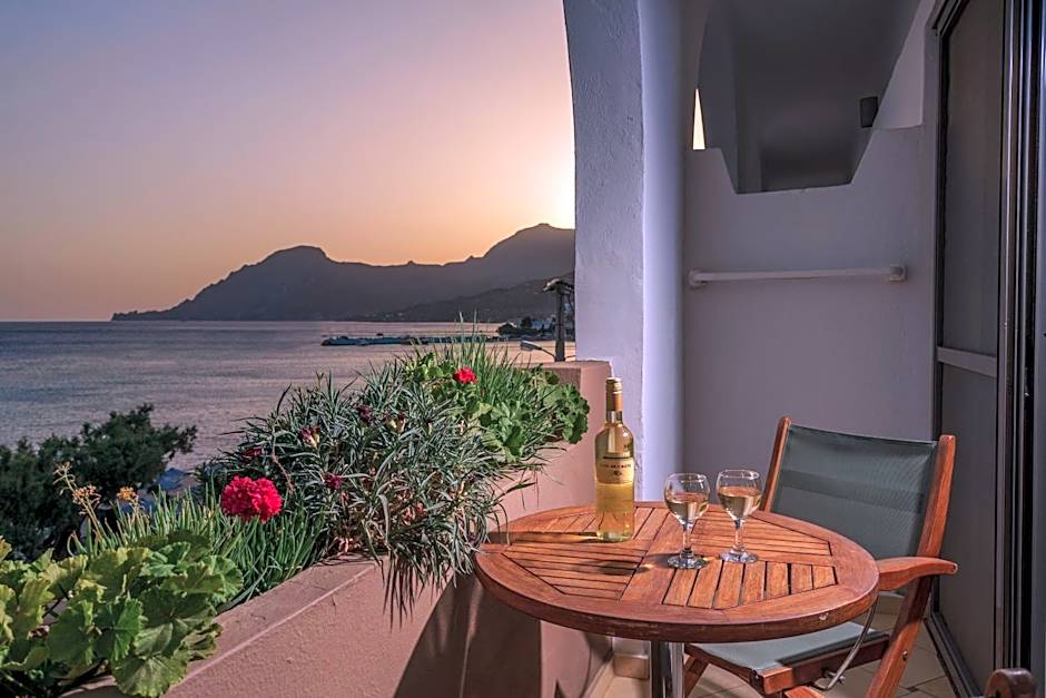 Alianthos Beach Hotel