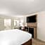 Clarion Pointe Kennesaw Town Center