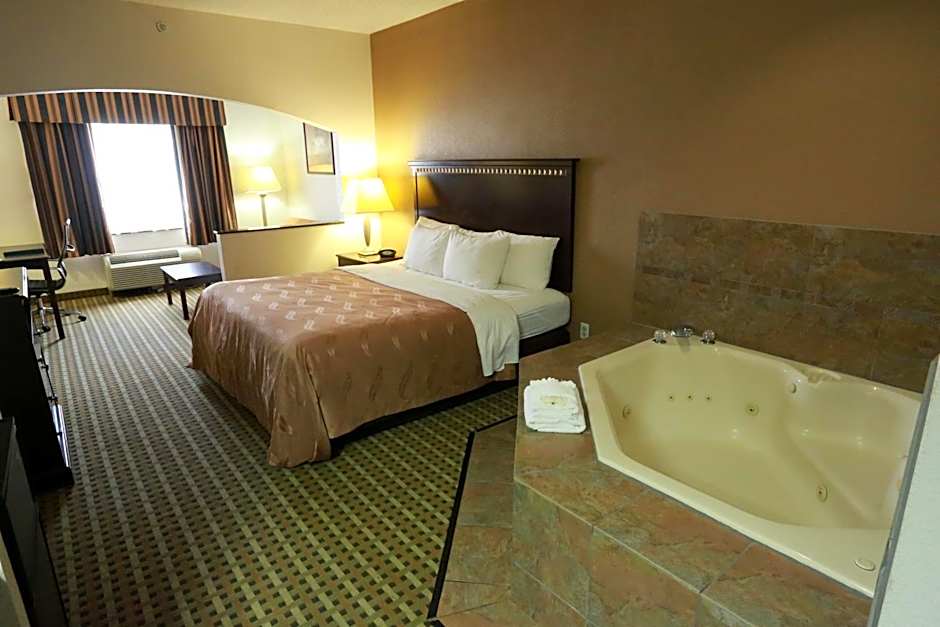 Quality Suites Burleson