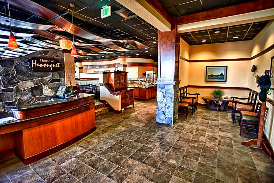 Lucky 7 Casino & Hotel (Howonquet Lodge)