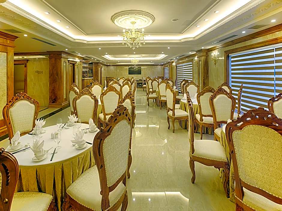 Riverside Hotel Quang Binh