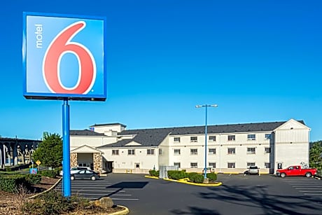 Motel 6-Newport, OR