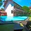 Pesona Beach Inn