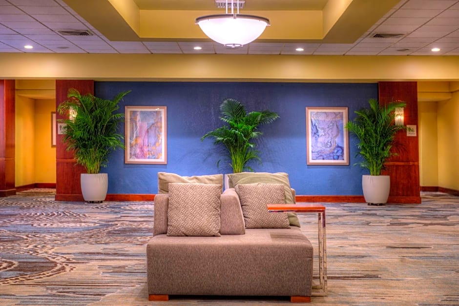 DoubleTree by Hilton Hotel Tampa Airport-Westshore