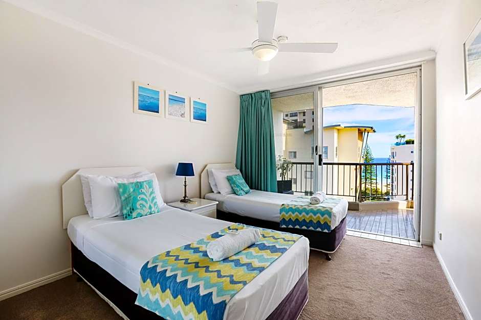 Rainbow Commodore Coolangatta