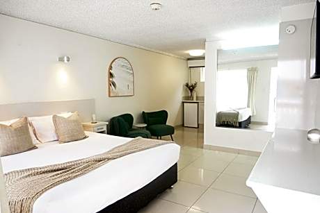 Bay Motel