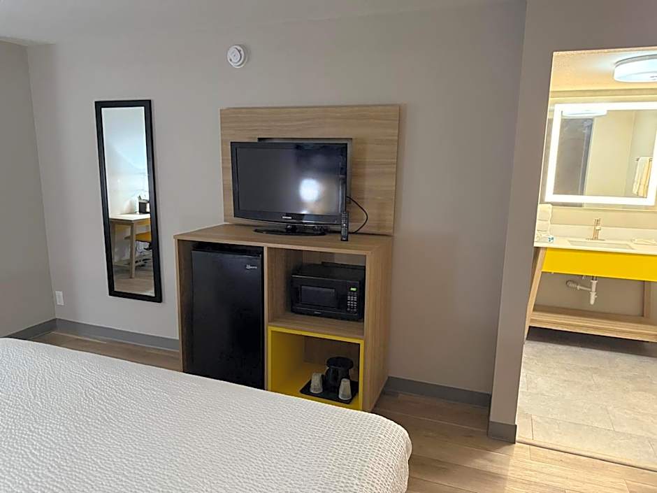 Days Inn by Wyndham Reno