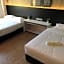 Monaco Boutique Hotel Kampung Air