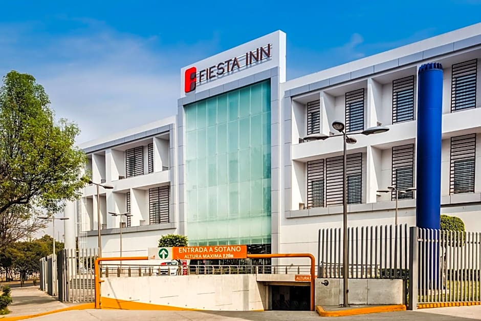 Fiesta Inn Plaza Central Aeropuerto