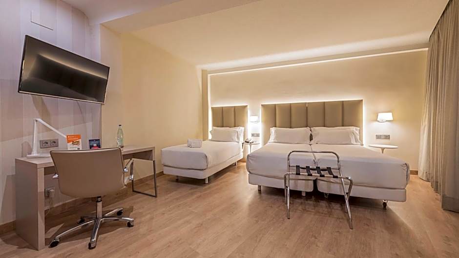 Photo 1 of 9 of Triple Room