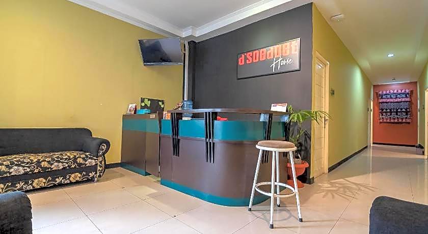 RedDoorz @ H. Agus Salim Street Pontianak