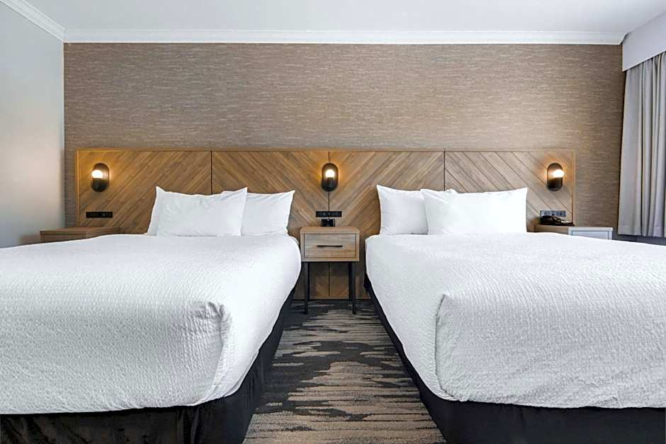 Sandman Hotel & Suites Kelowna