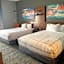 La Quinta Inn & Suites by Wyndham Louisville East