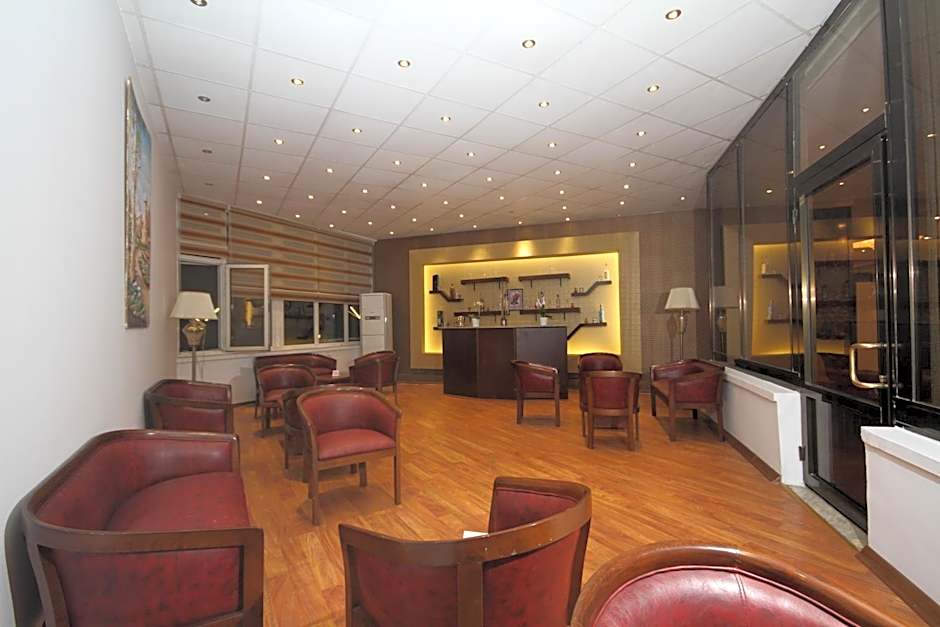 SIGNATURE GARDEN AVANOS Hotel & SPA