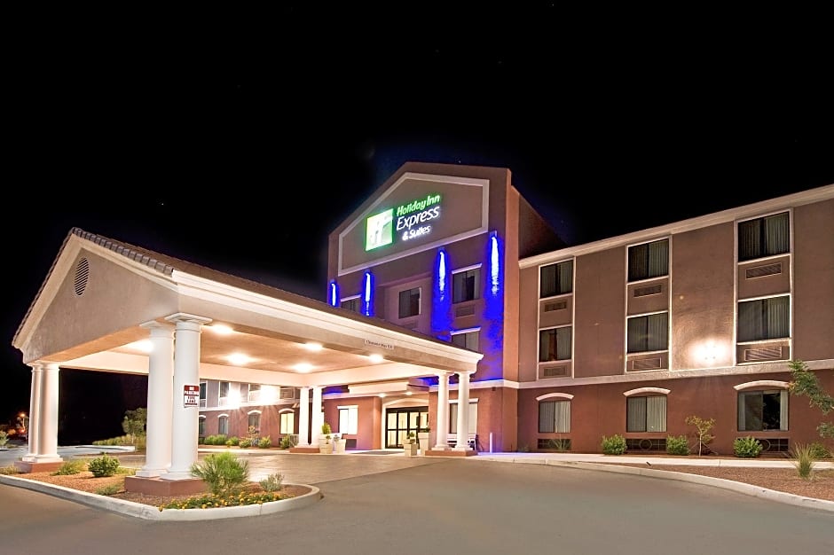 Holiday Inn Express & Suites Willcox