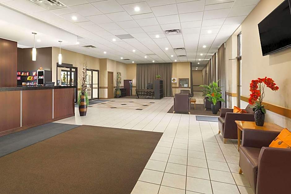 Travelodge by Wyndham Edmonton West