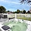 Sutton Lodge with Hot Tub