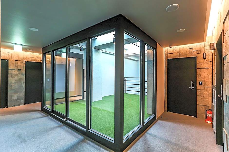 Hotel Cube