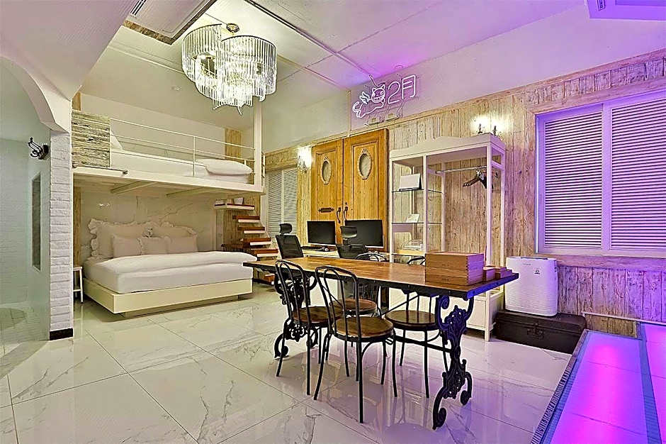 February Boutique Hotel Hwanggeum