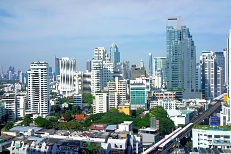 Room, 2 Double Beds, City View