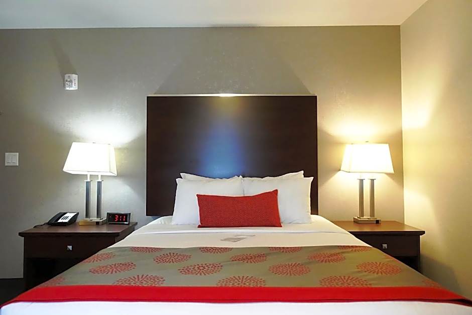 Ramada by Wyndham Moose Jaw