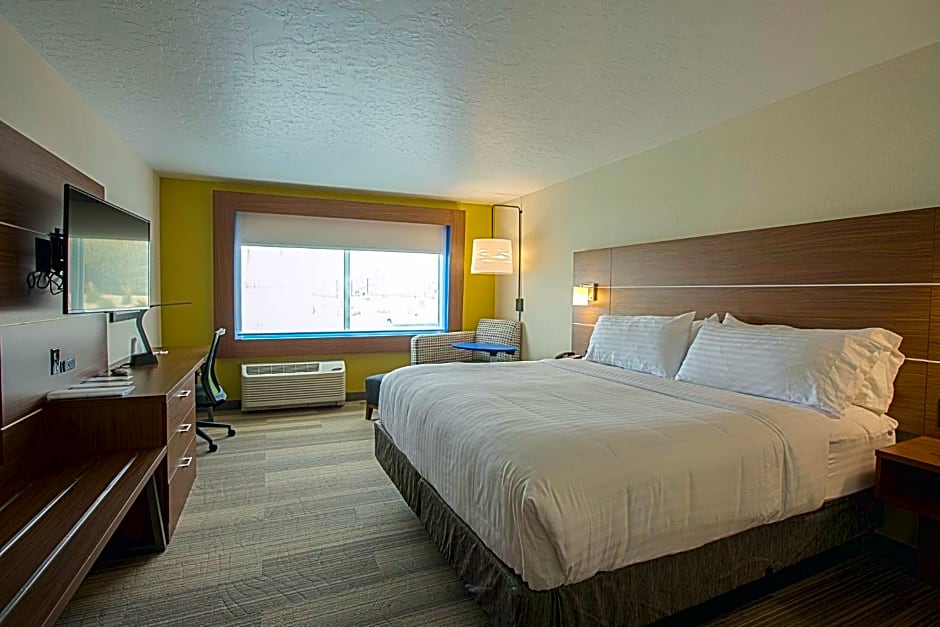 Holiday Inn Express & Suites Boise Airport By IHG