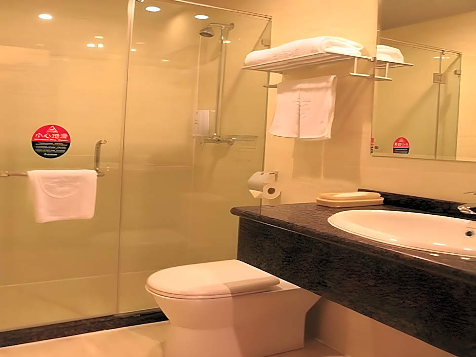 GreenTree Inn Qingdao Jiaozhou Bus Terminal Station Haier Avenue Express Hotel