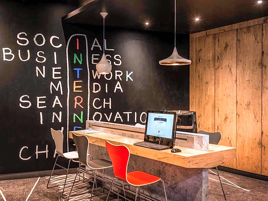 ibis Paris Montmartre Sacre-Coeur