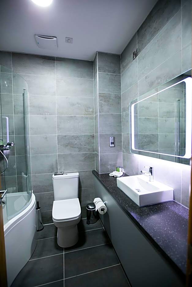 La Mon Hotel & Country Club